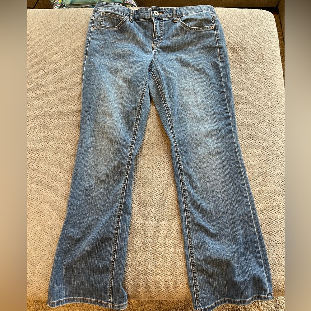 Tommy Hilfiger womens Freedom Classic Bootcut 12 Short medium wash denim jeans